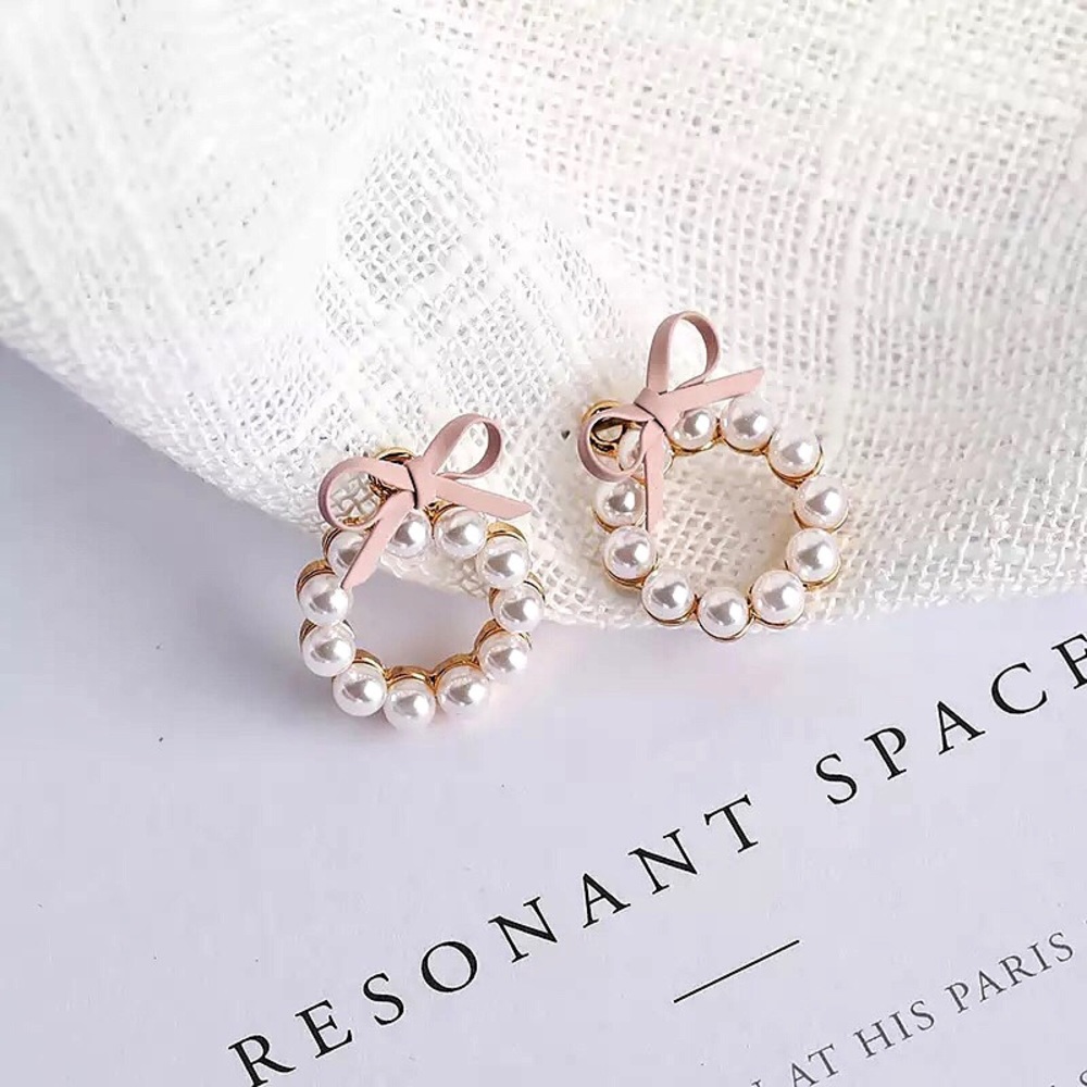 Bow Tie Earrings Set